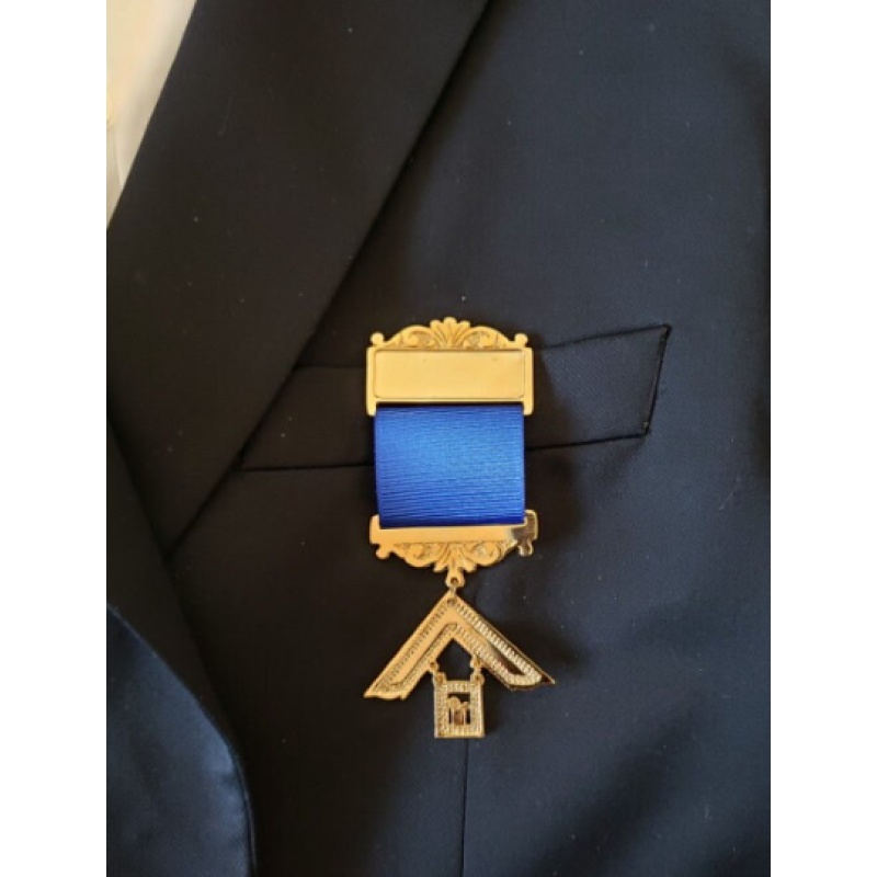 Past Master gold plated Jewel For Masonic Collar Regalia Freemasonry